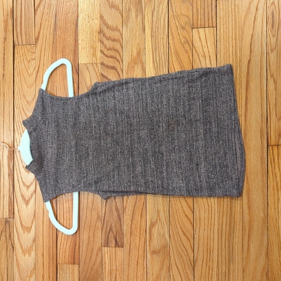 Tank top - Picture 2 of 9